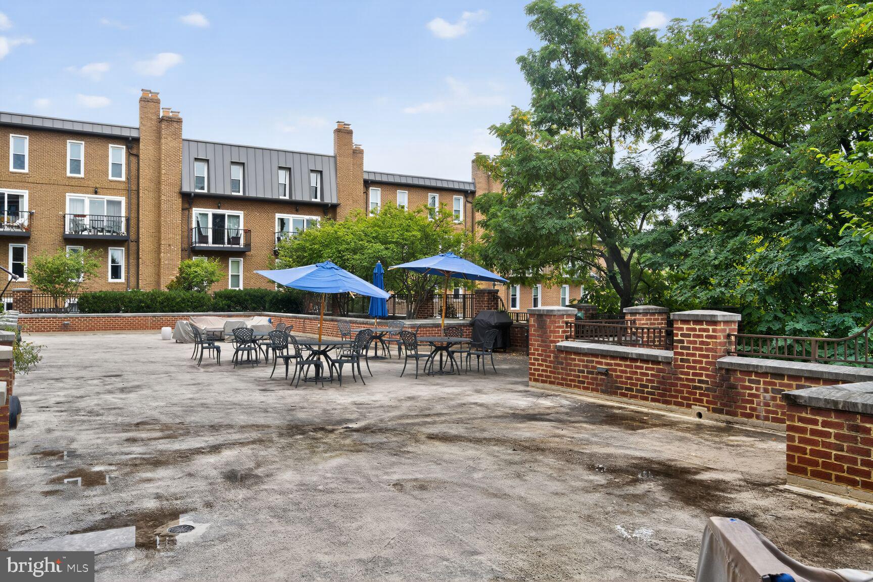 2101 N MONROE STREET 105