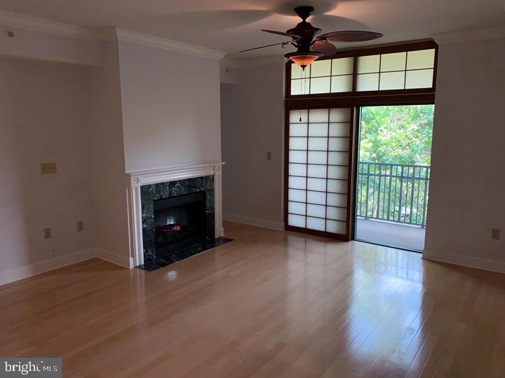 502 W BROAD STREET 305