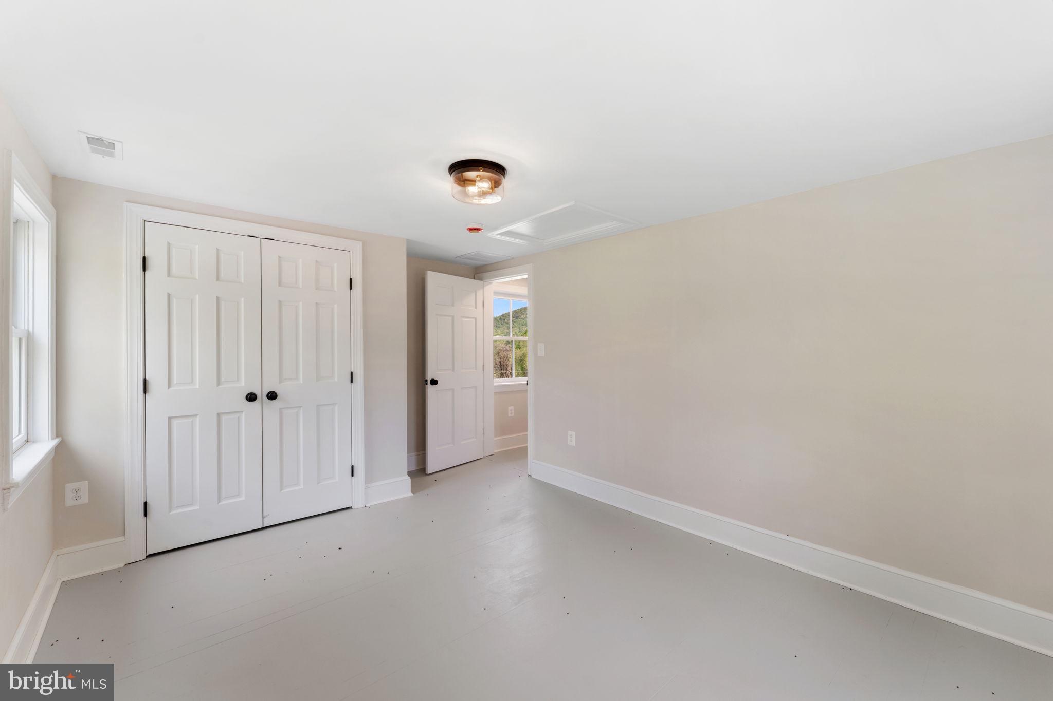 11066 MORELAND ROAD