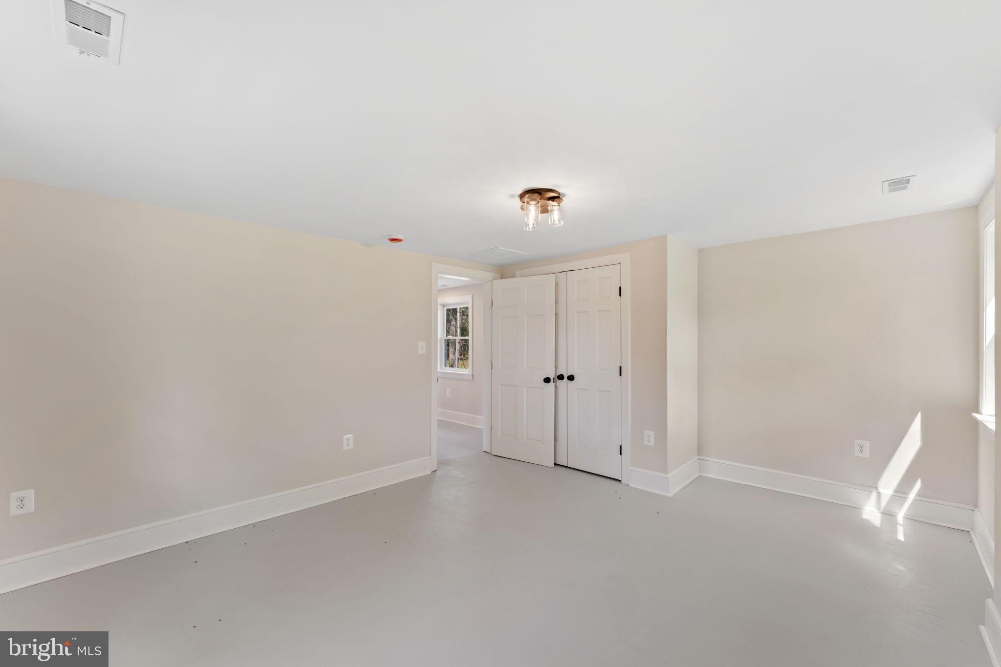 11066 MORELAND ROAD