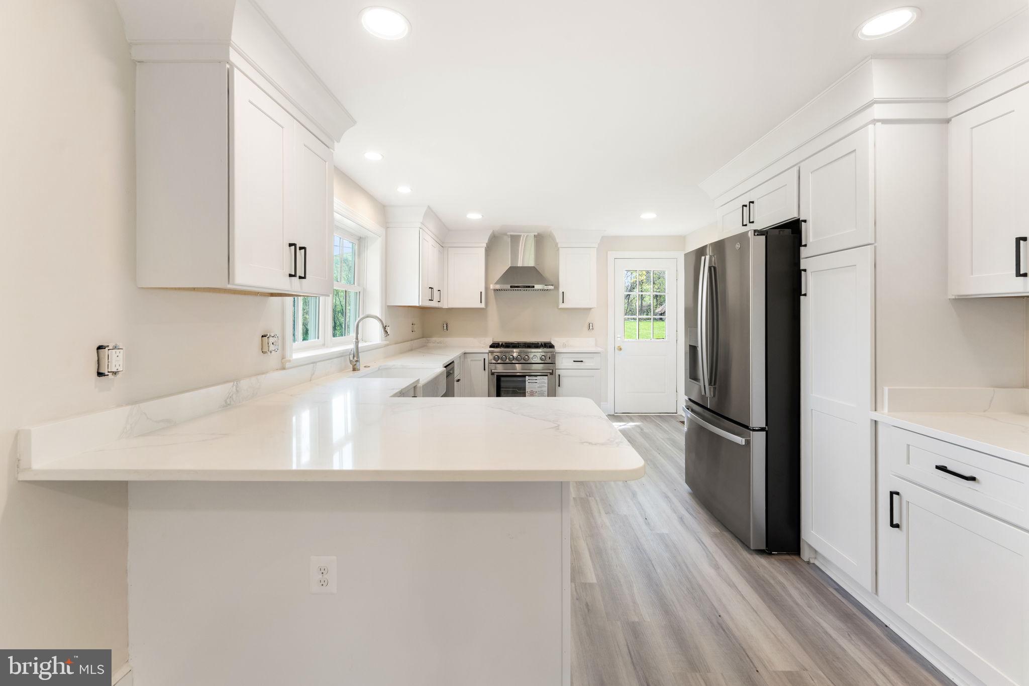 11066 MORELAND ROAD