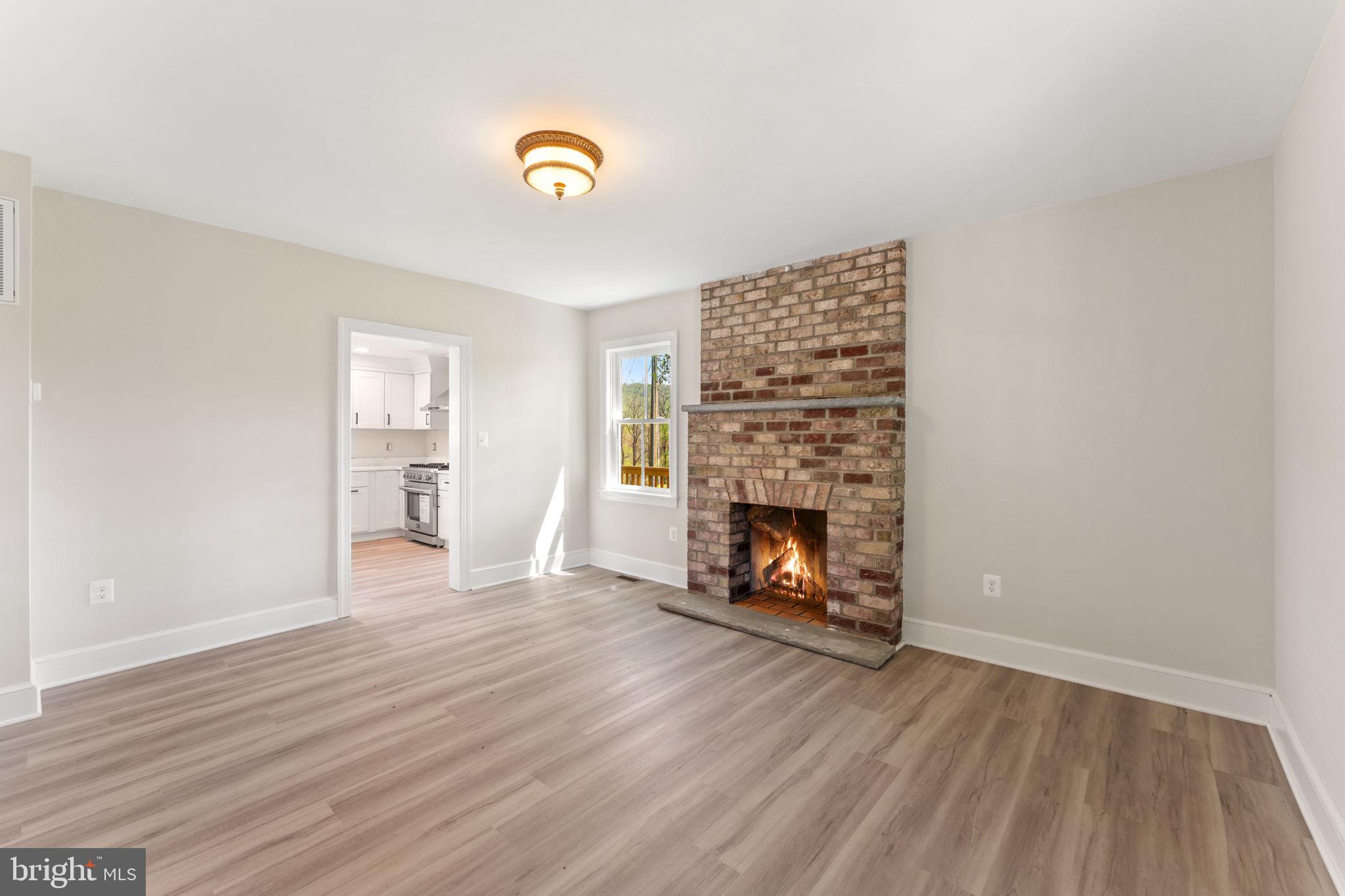 11066 MORELAND ROAD