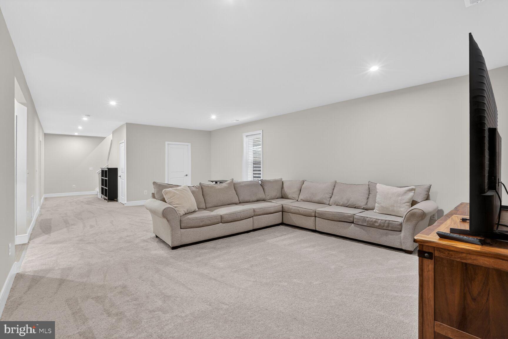 6053 COBBLESTONE CT