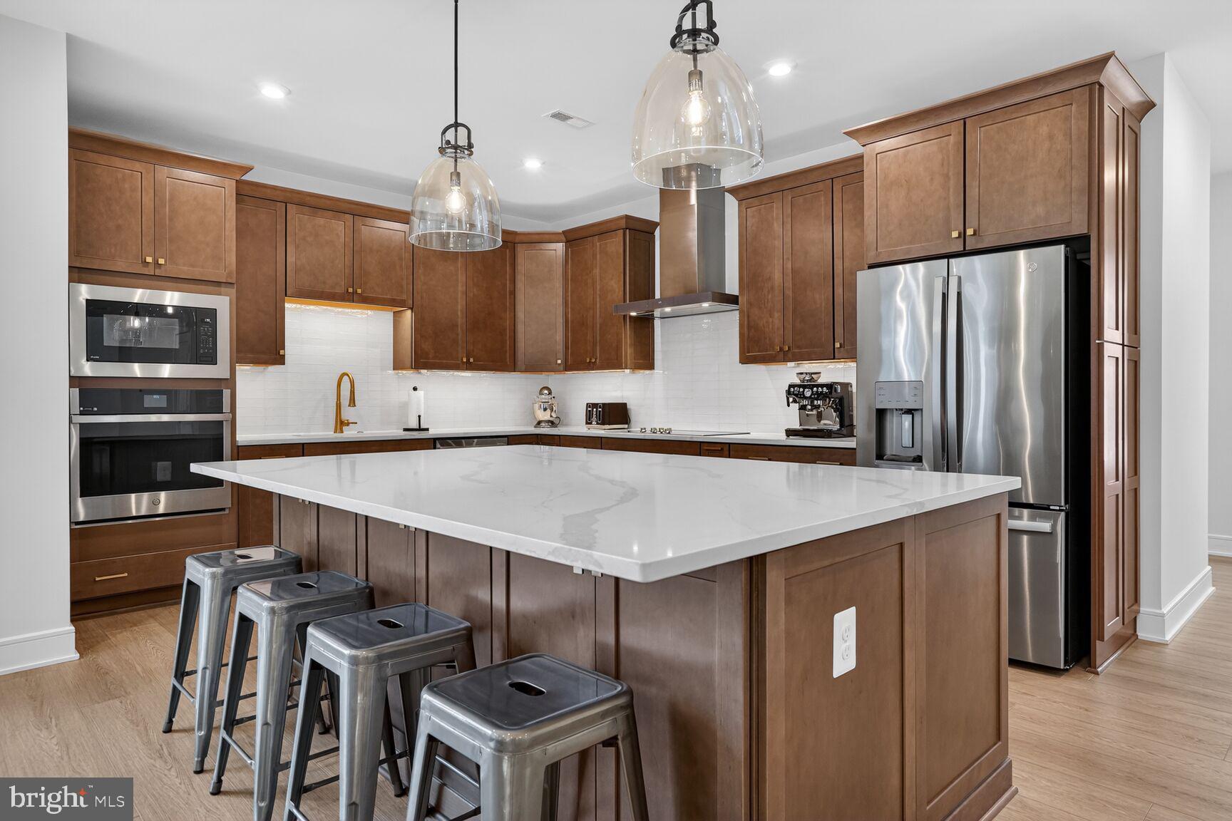 6053 COBBLESTONE CT