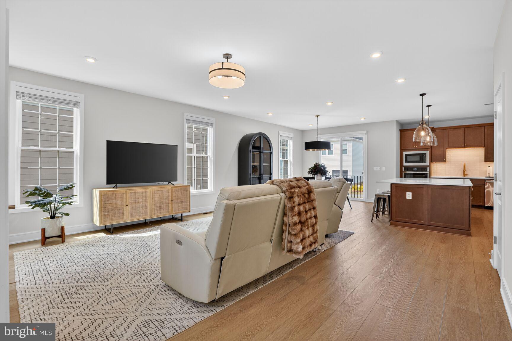 6053 COBBLESTONE CT