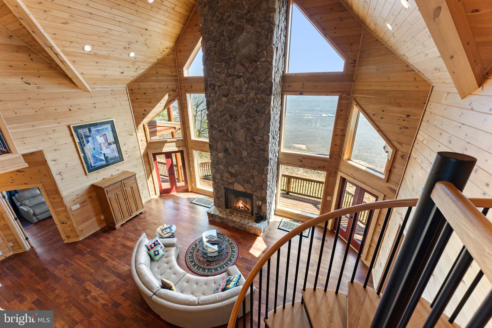 1581 GREAT MOUNTAIN LANE