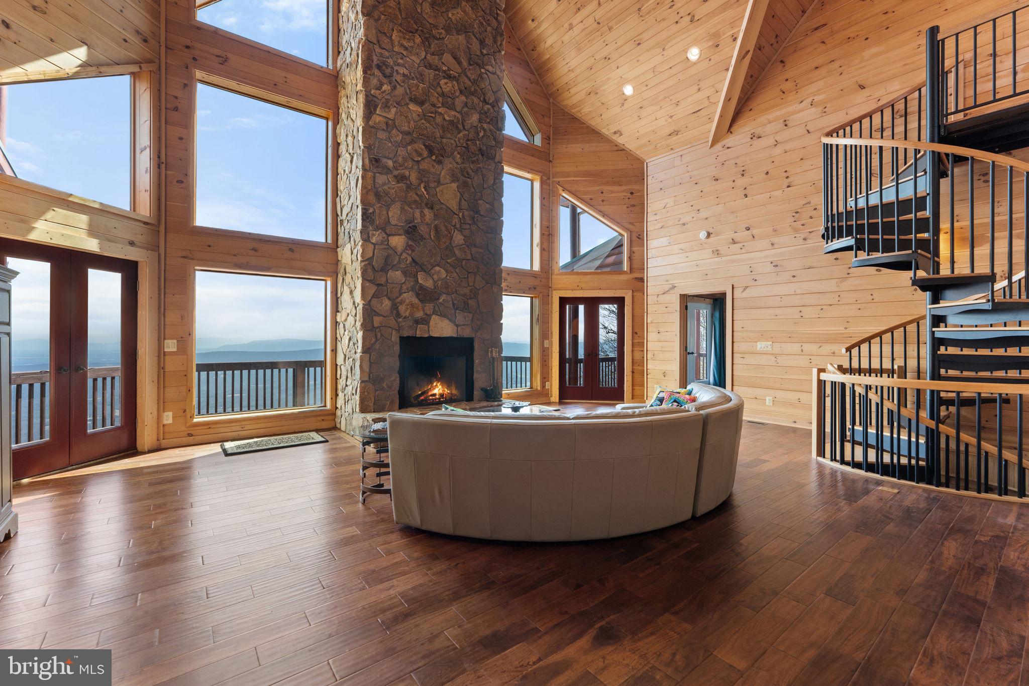 1581 GREAT MOUNTAIN LANE