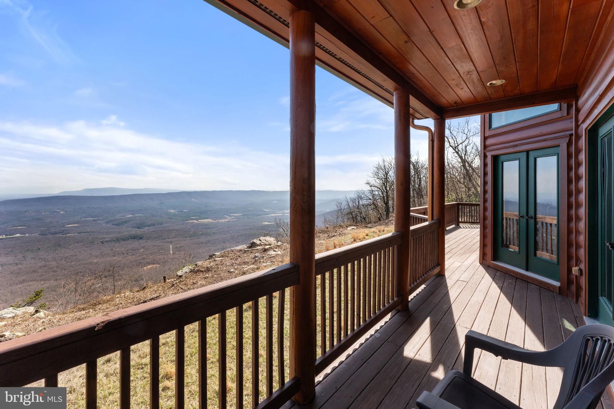 1581 GREAT MOUNTAIN LANE