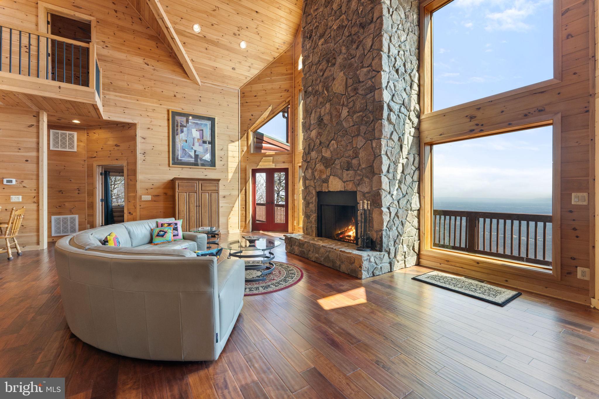 1581 GREAT MOUNTAIN LANE