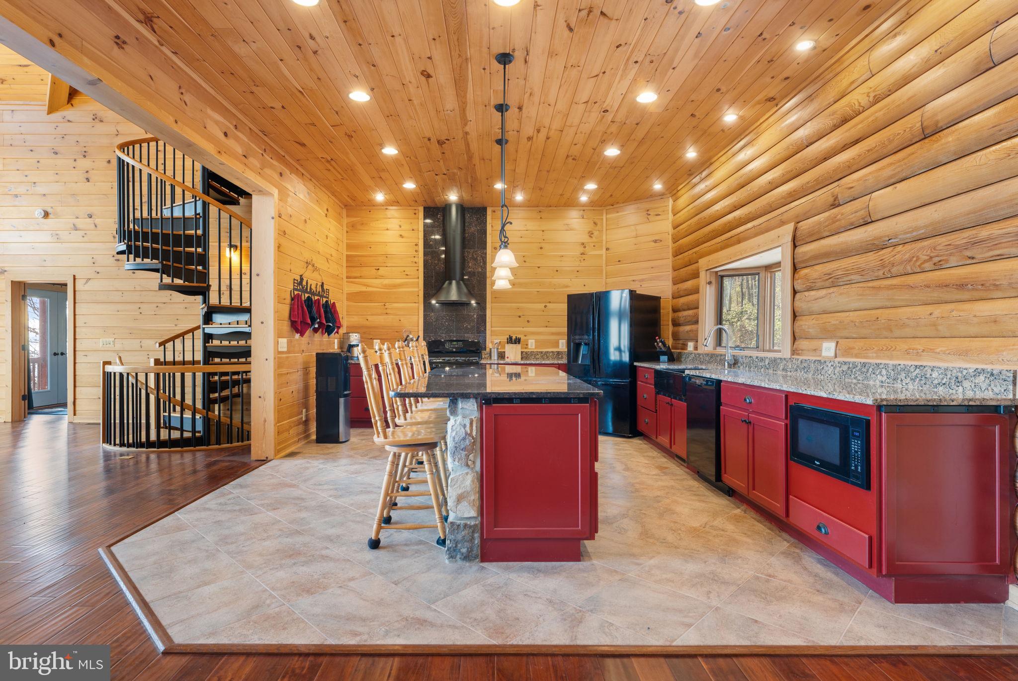 1581 GREAT MOUNTAIN LANE