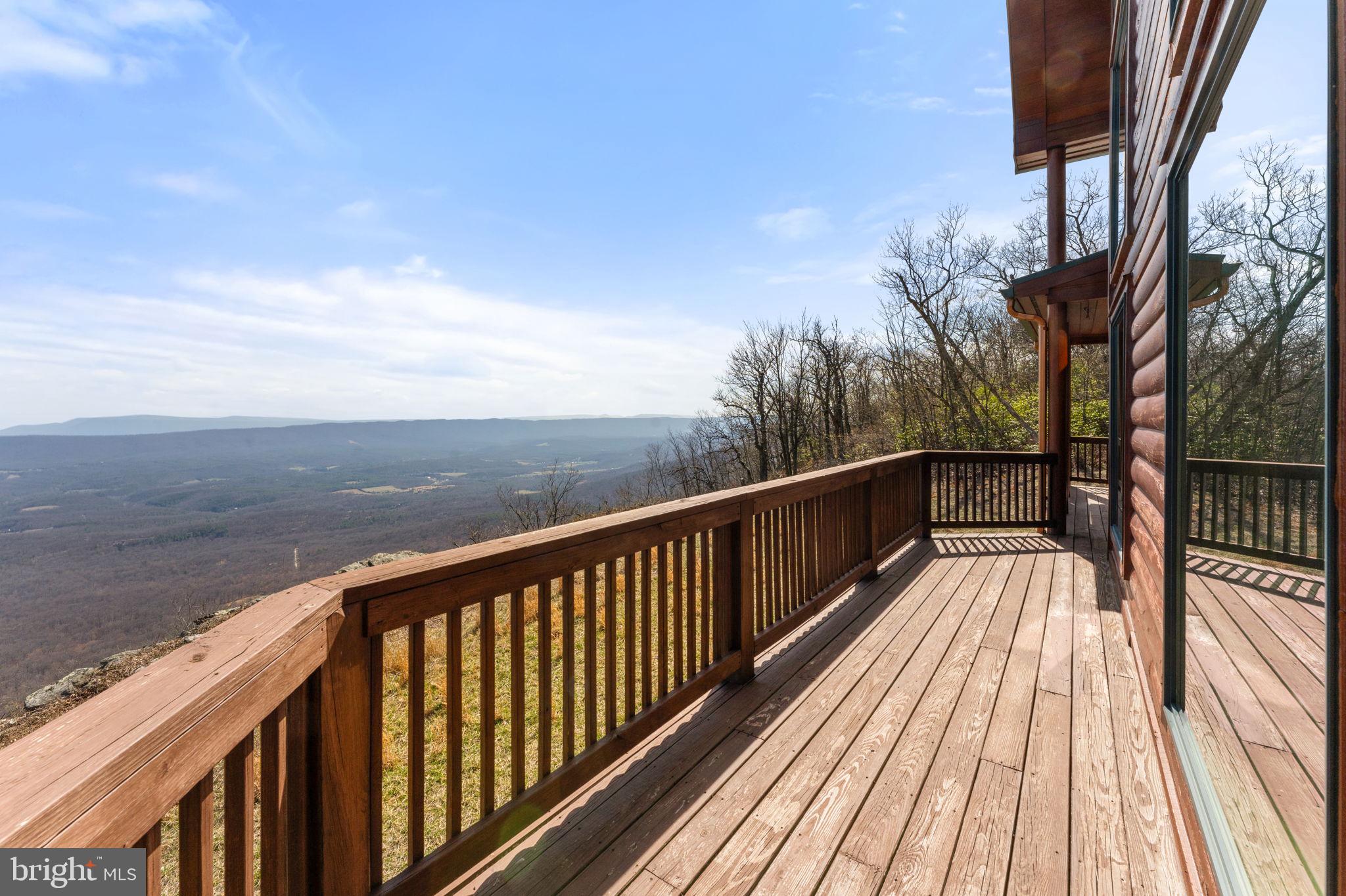 1581 GREAT MOUNTAIN LANE