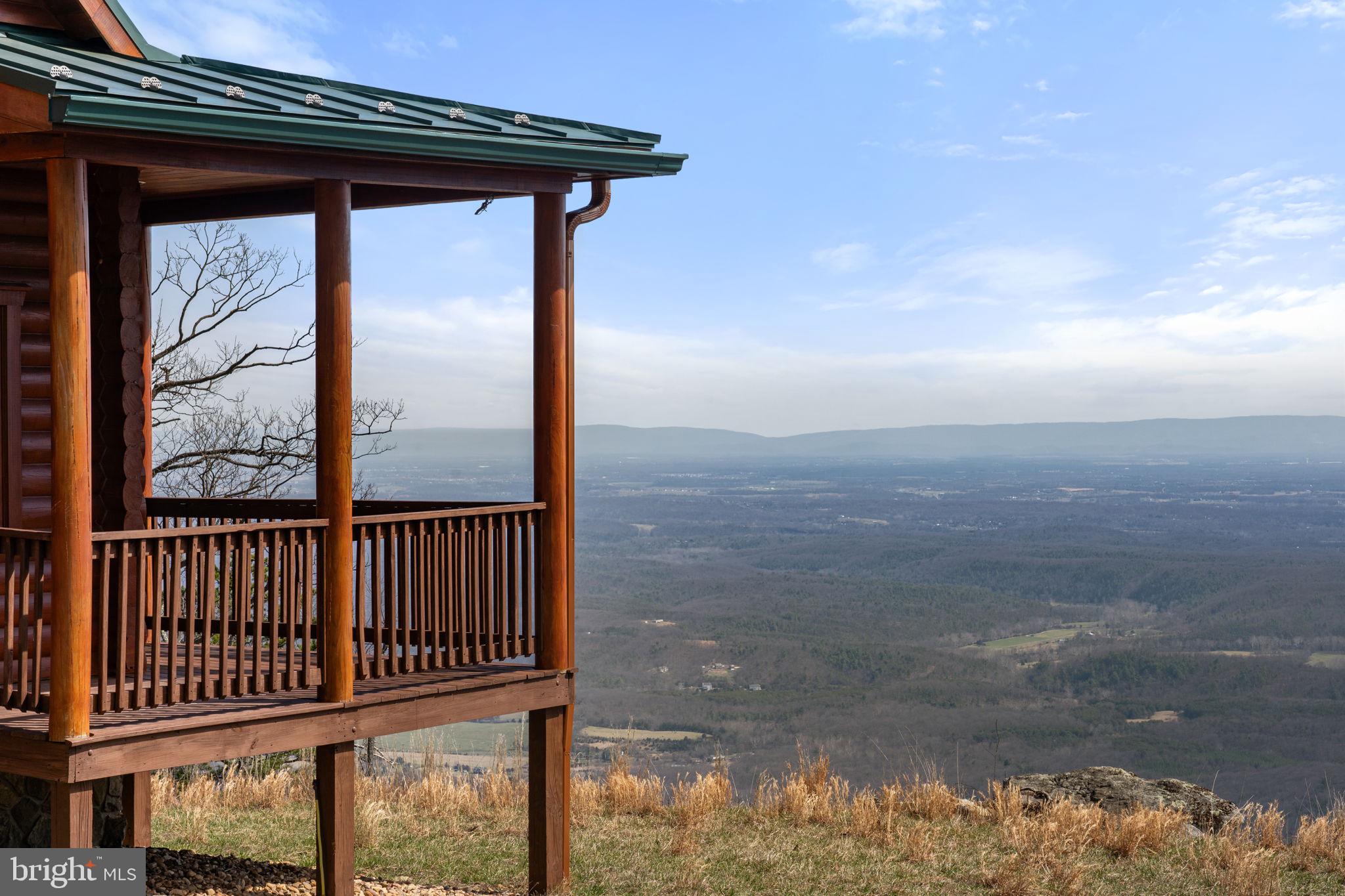 1581 GREAT MOUNTAIN LANE