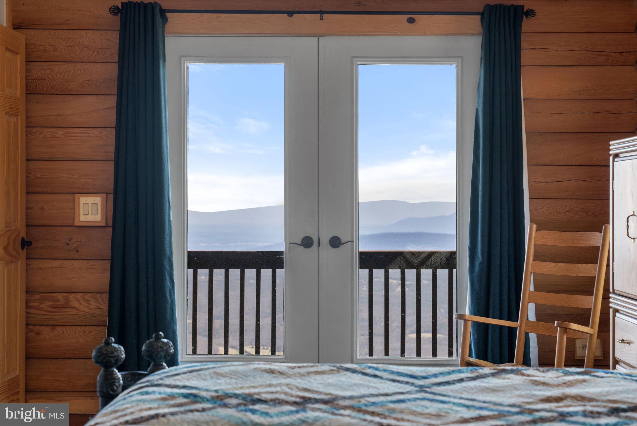 1581 GREAT MOUNTAIN LANE