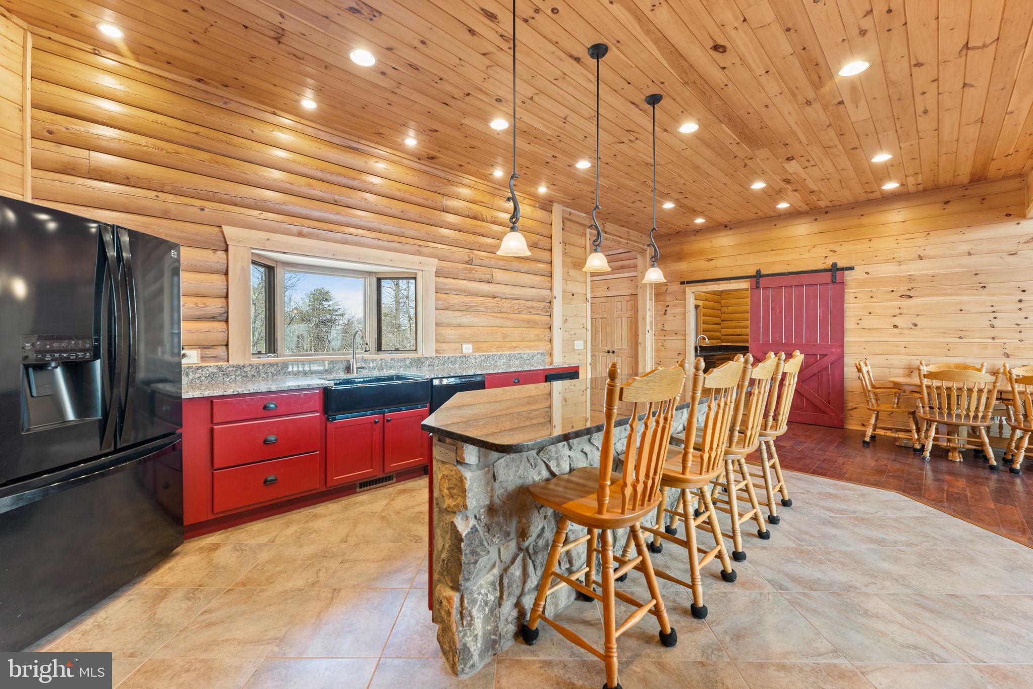 1581 GREAT MOUNTAIN LANE