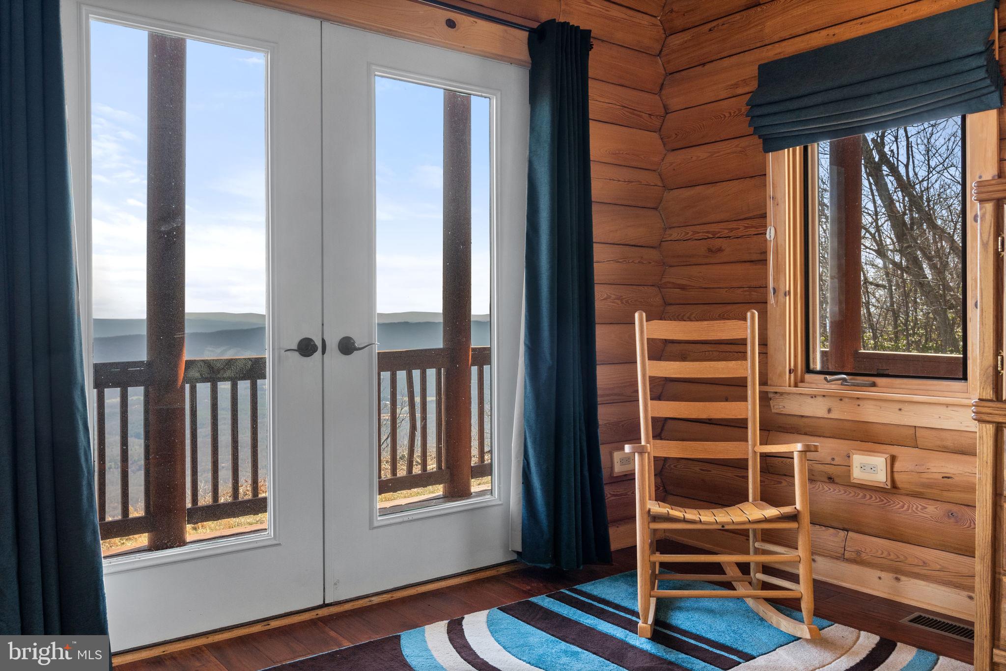 1581 GREAT MOUNTAIN LANE