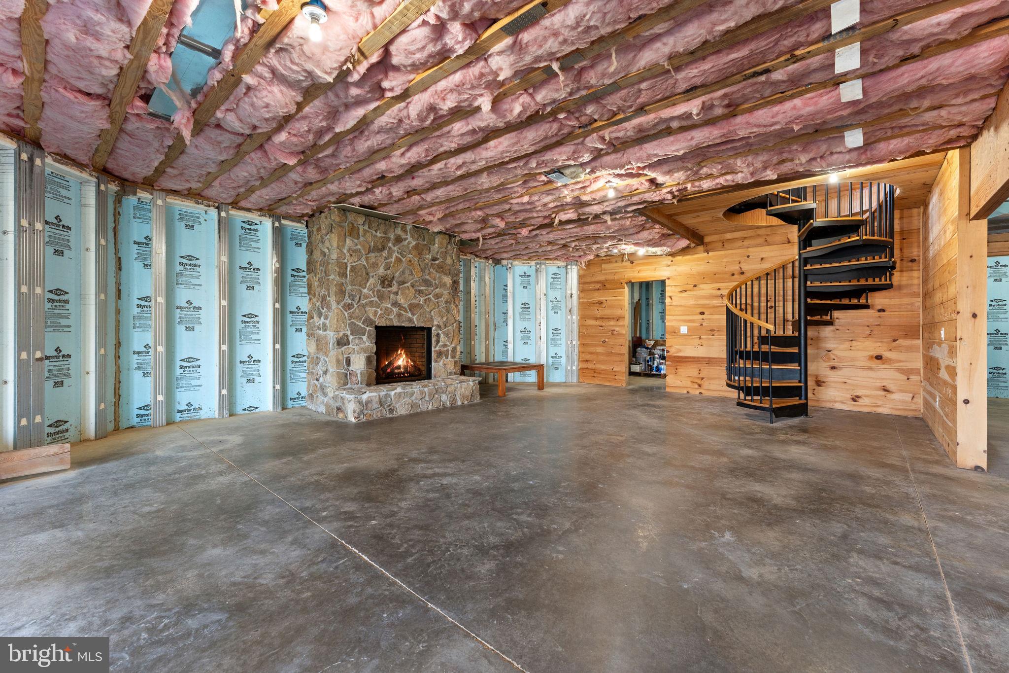 1581 GREAT MOUNTAIN LANE