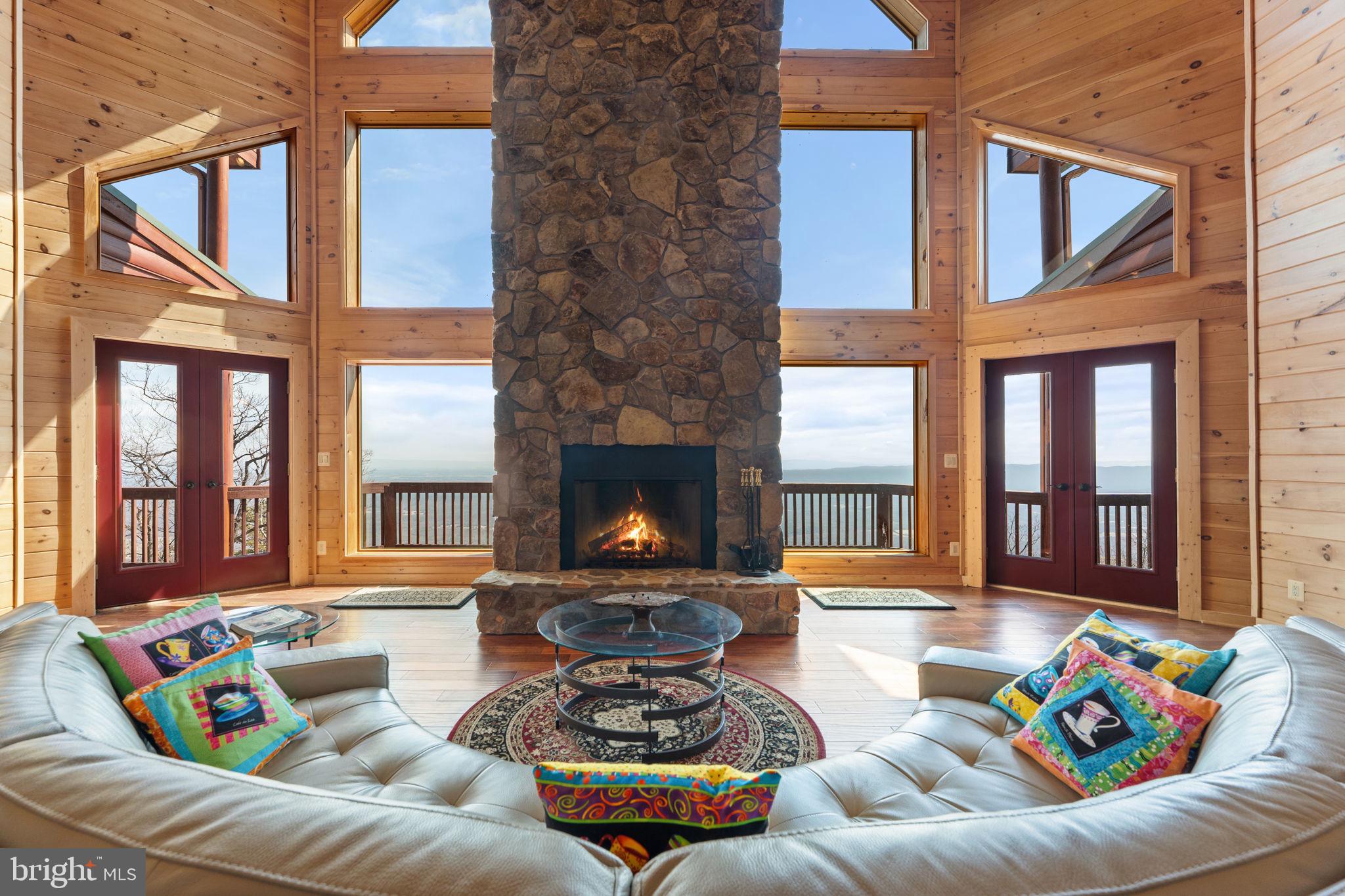 1581 GREAT MOUNTAIN LANE