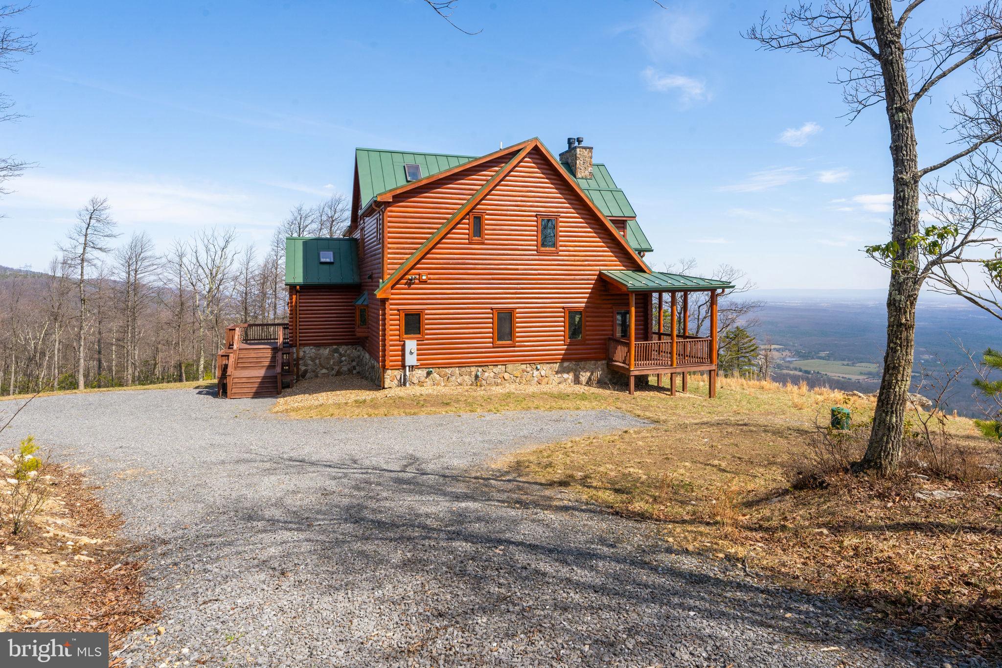 1581 GREAT MOUNTAIN LANE