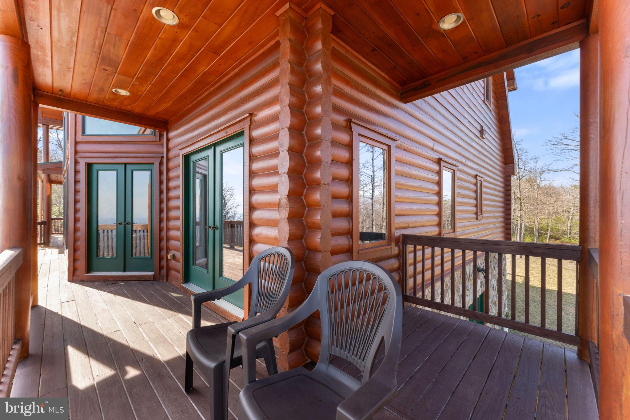 1581 GREAT MOUNTAIN LANE