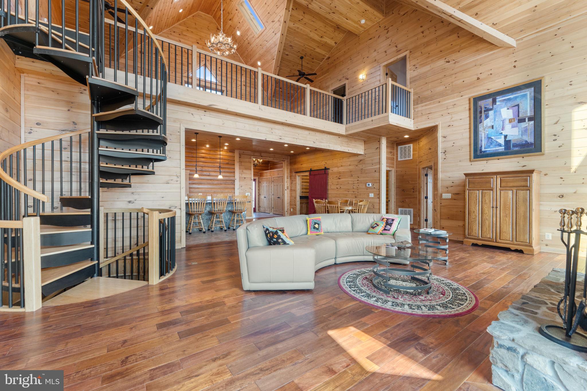 1581 GREAT MOUNTAIN LANE