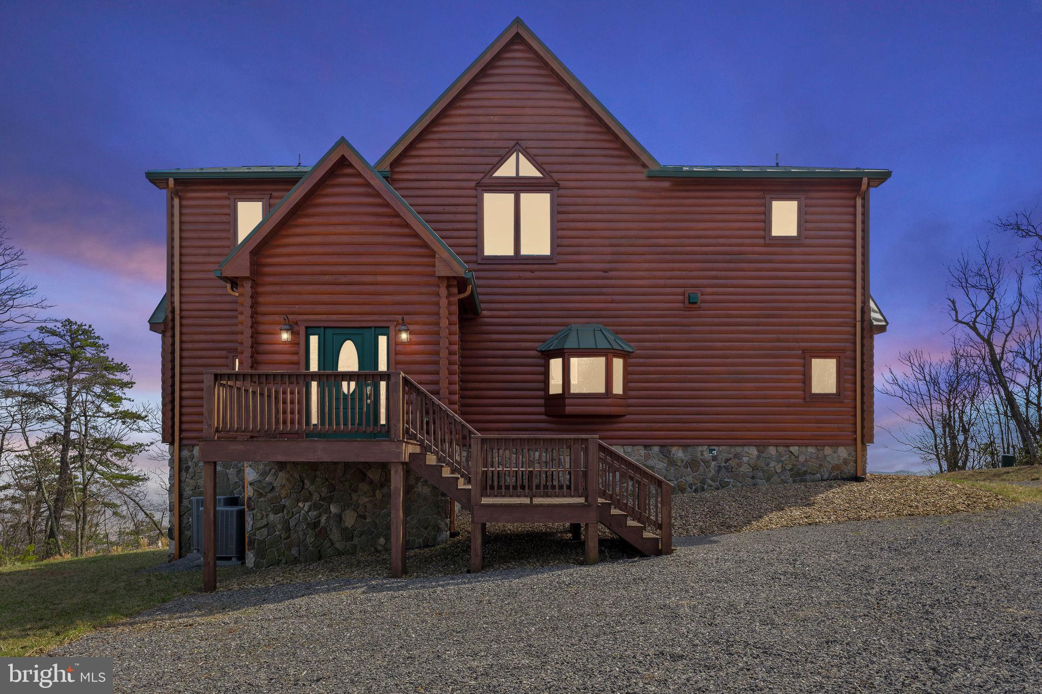 1581 GREAT MOUNTAIN LANE