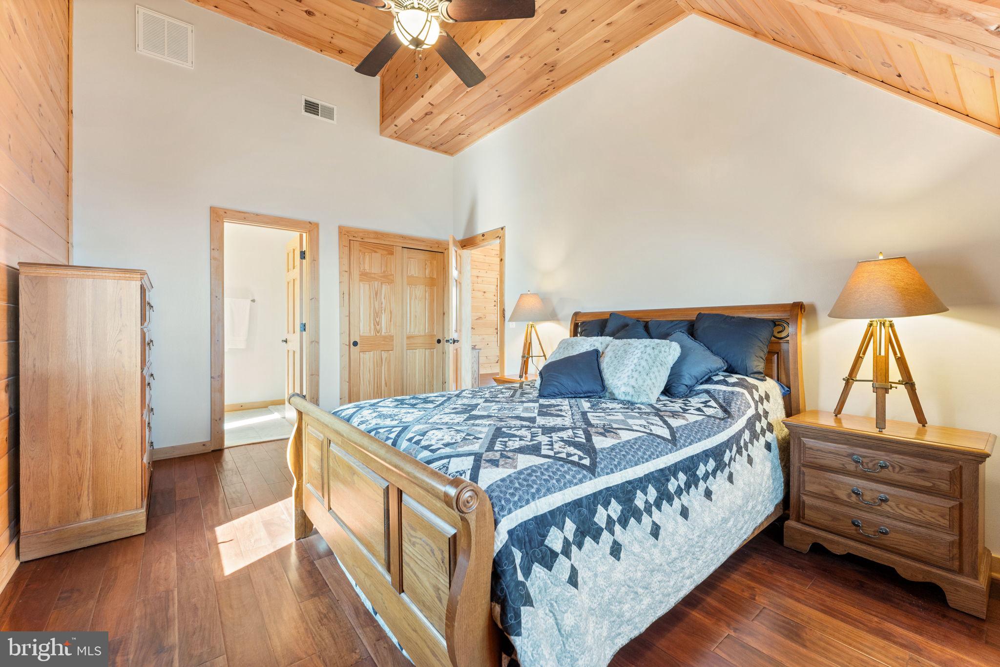 1581 GREAT MOUNTAIN LANE