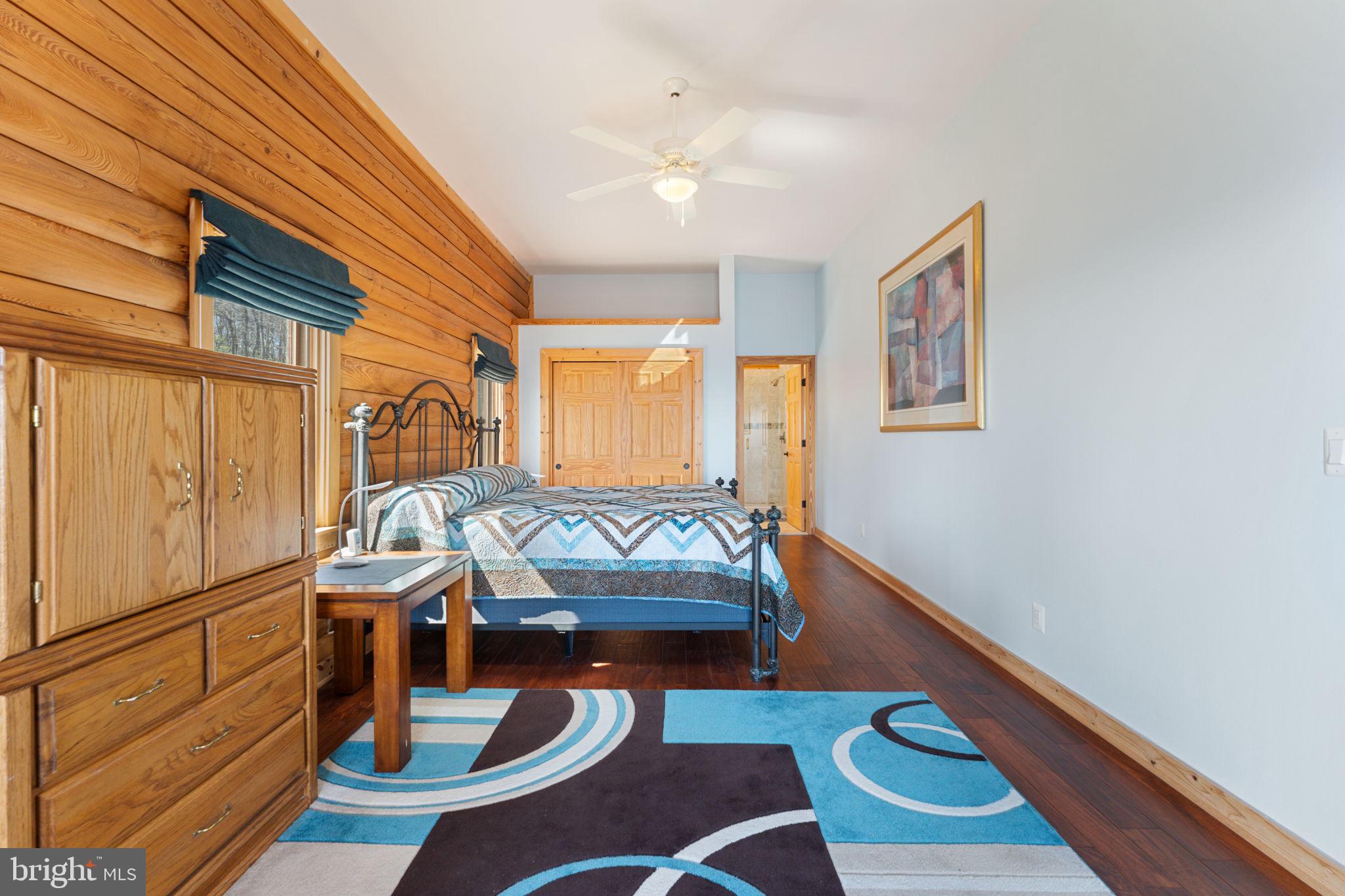 1581 GREAT MOUNTAIN LANE