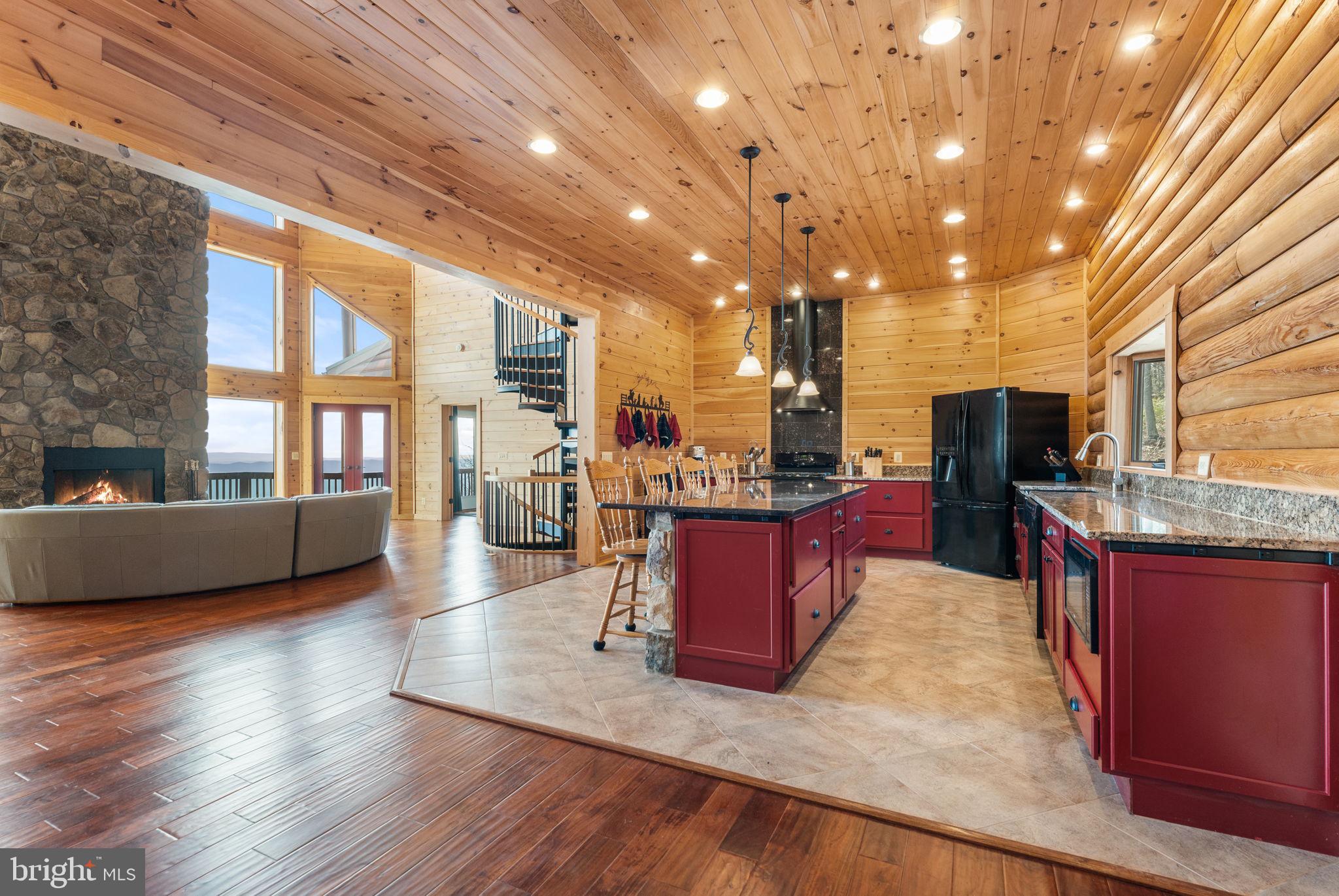 1581 GREAT MOUNTAIN LANE