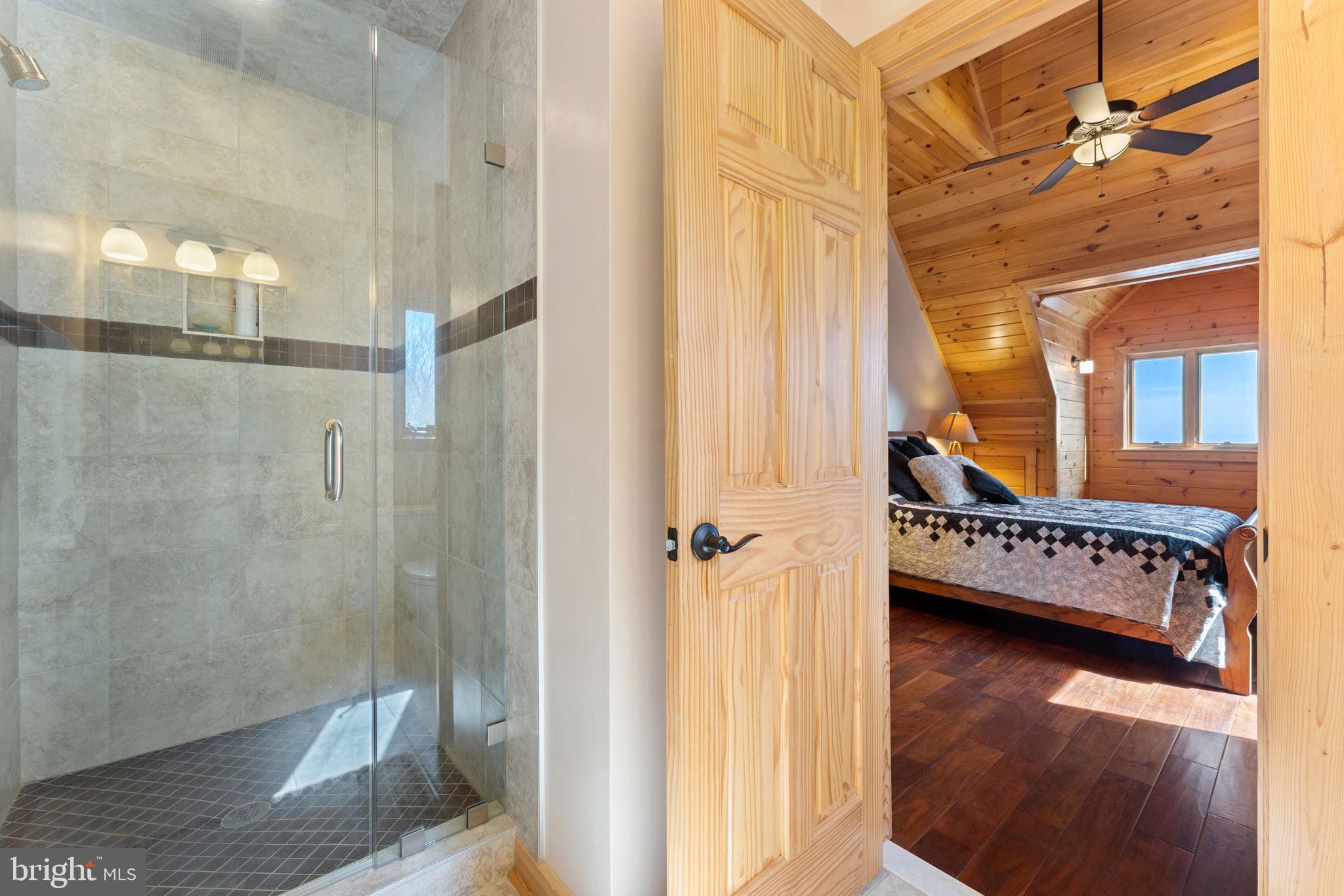 1581 GREAT MOUNTAIN LANE