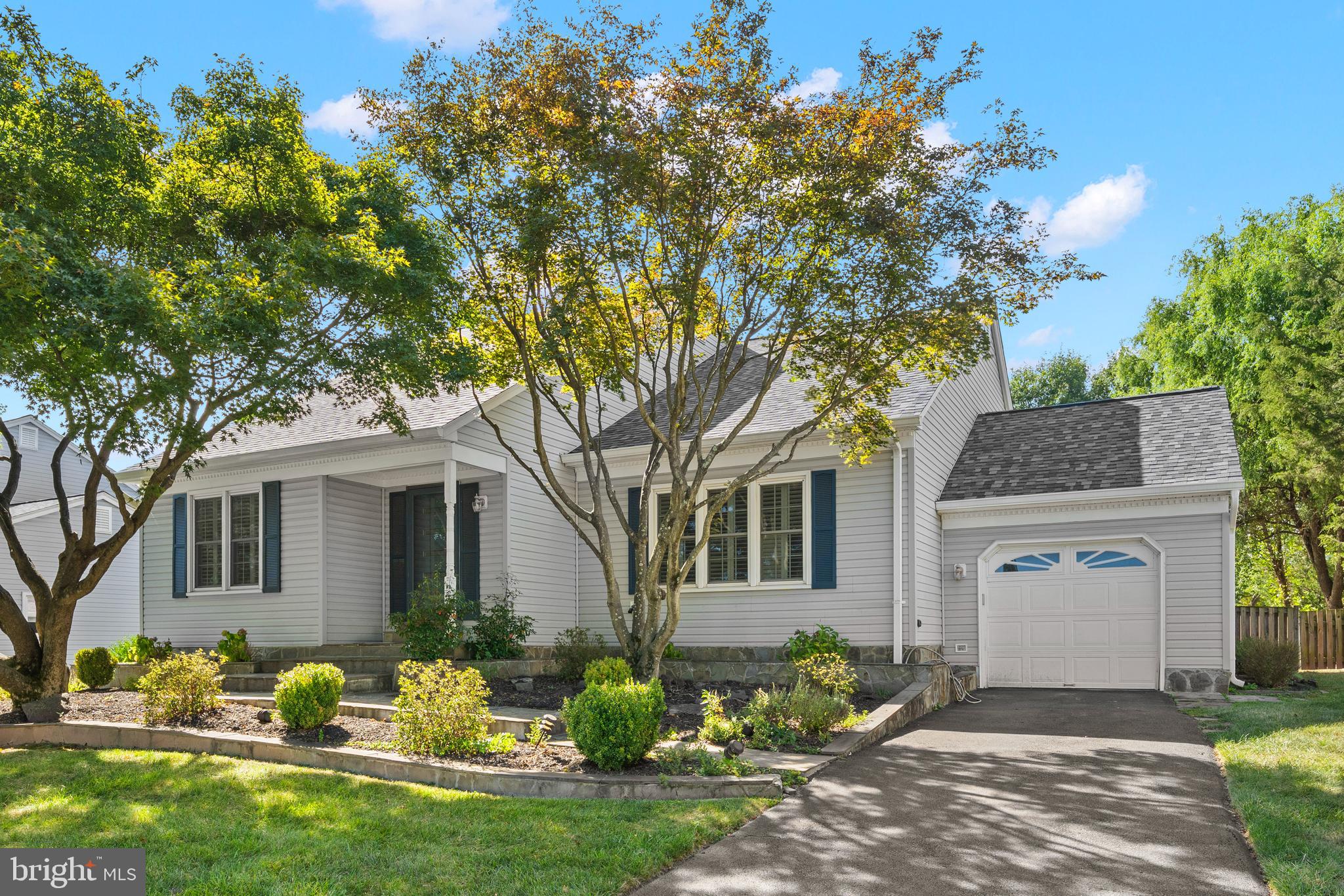 15205 BANNON HILL COURT