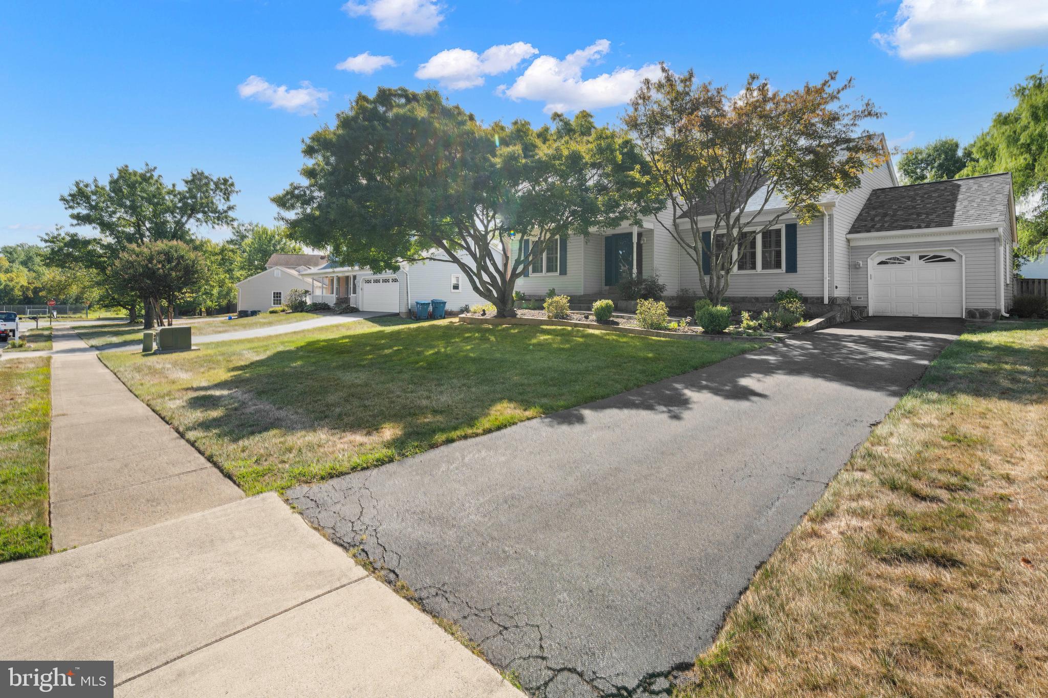 15205 BANNON HILL COURT