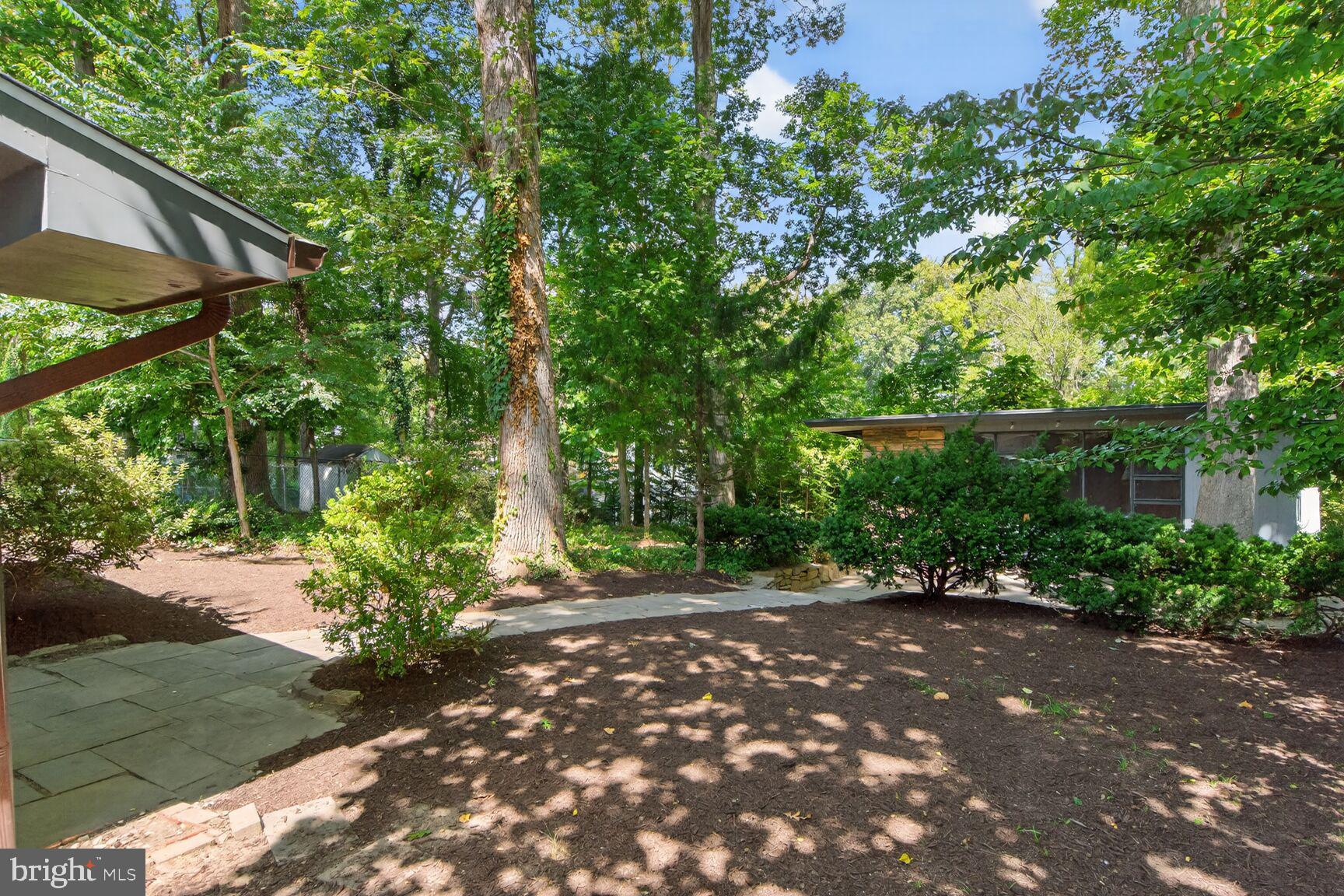 7141 OAK RIDGE ROAD