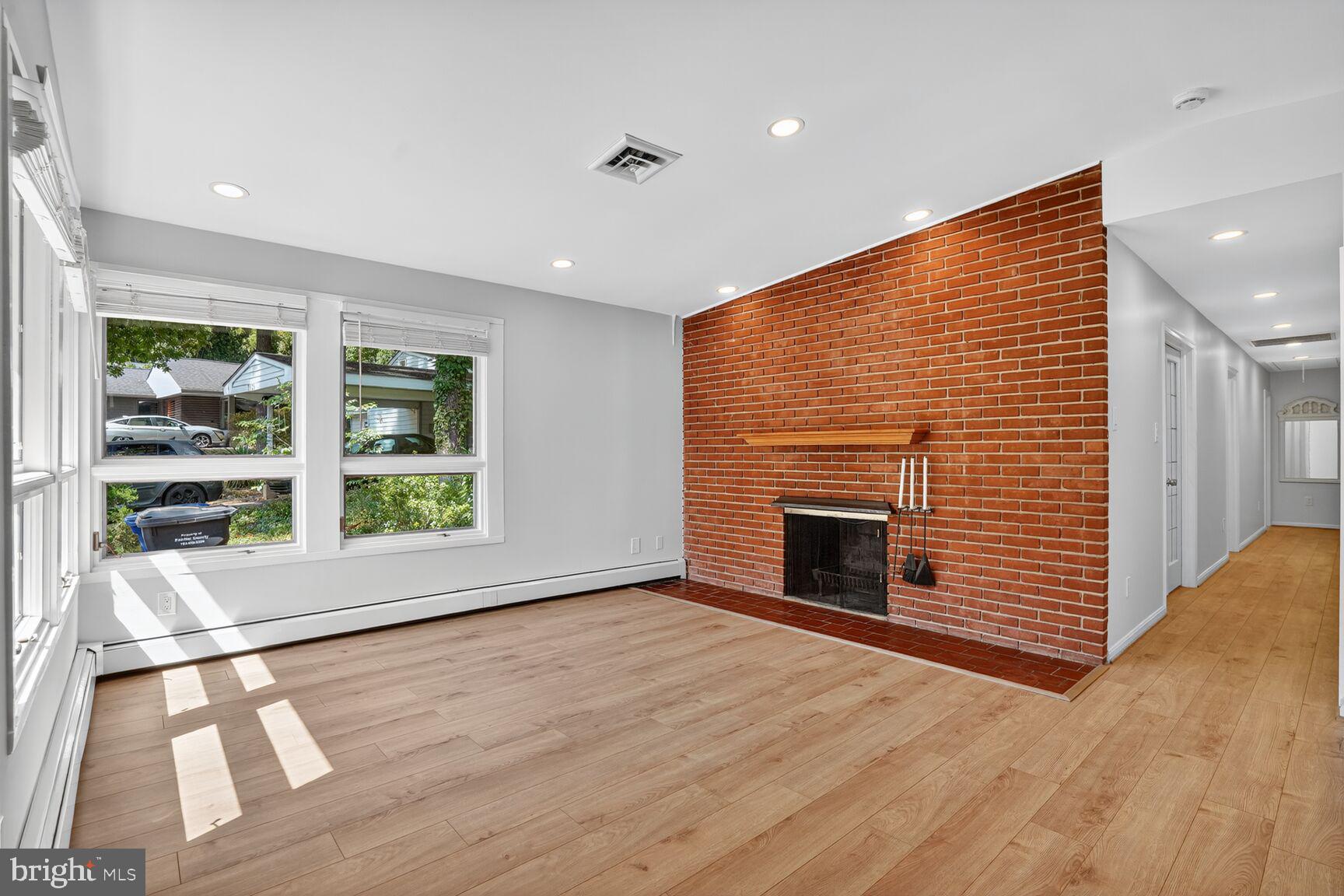 7141 OAK RIDGE ROAD