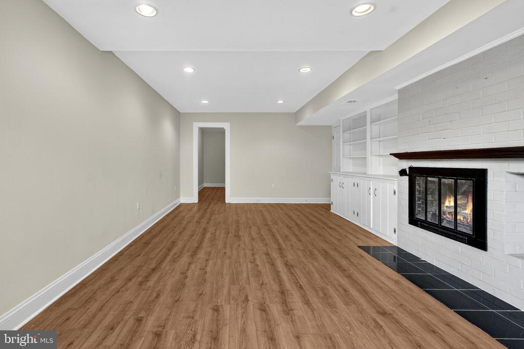 11430 LINKS DRIVE
