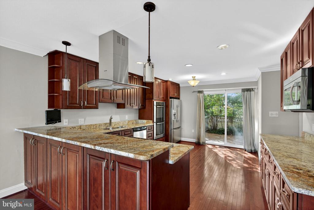 11430 LINKS DRIVE