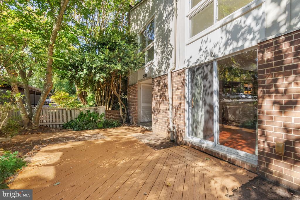 11430 LINKS DRIVE