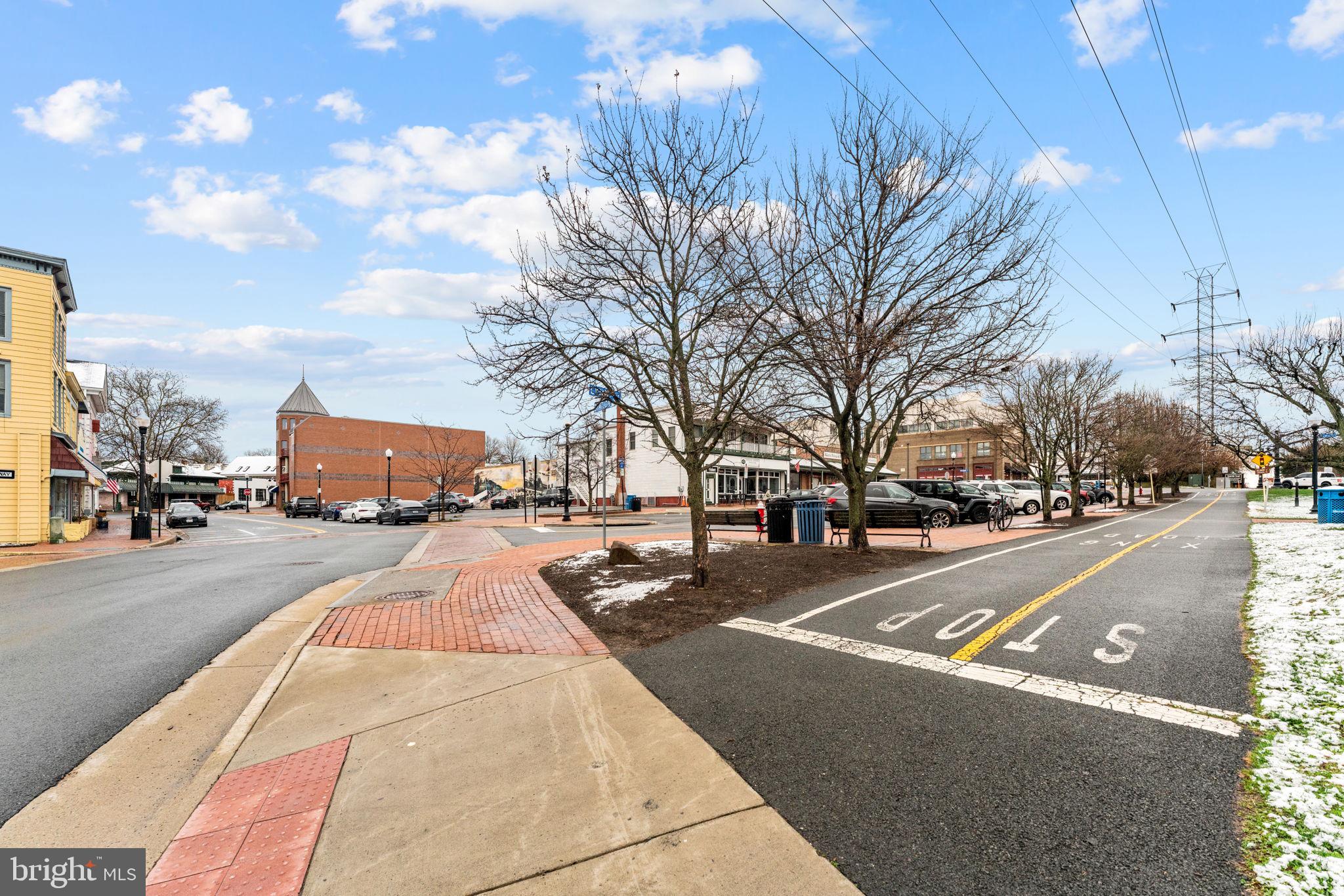 773 & 775 STATION STREET