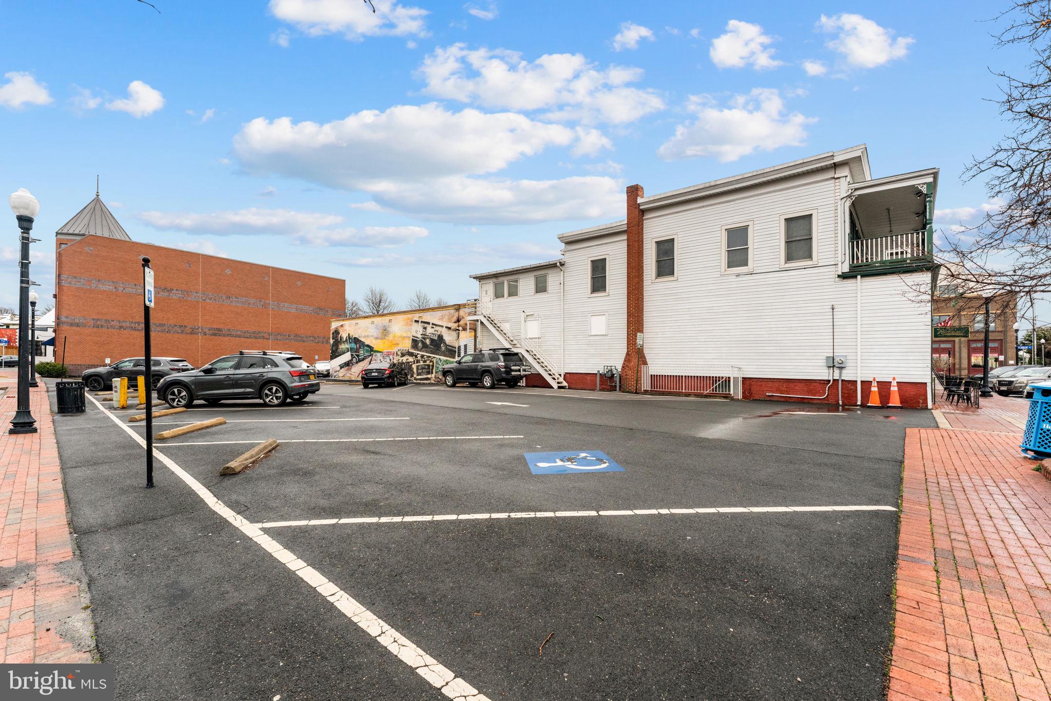 773 & 775 STATION STREET