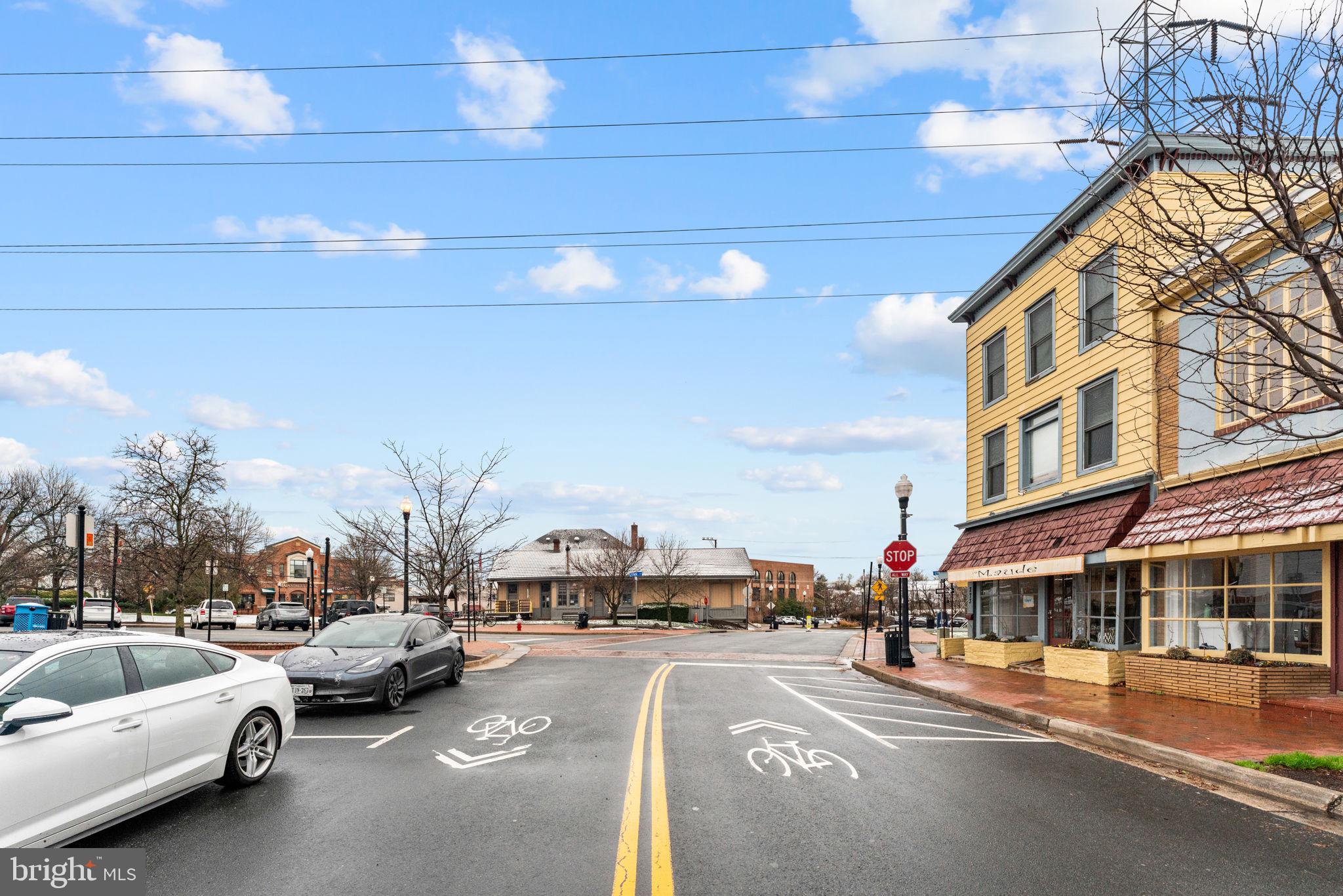 773 & 775 STATION STREET