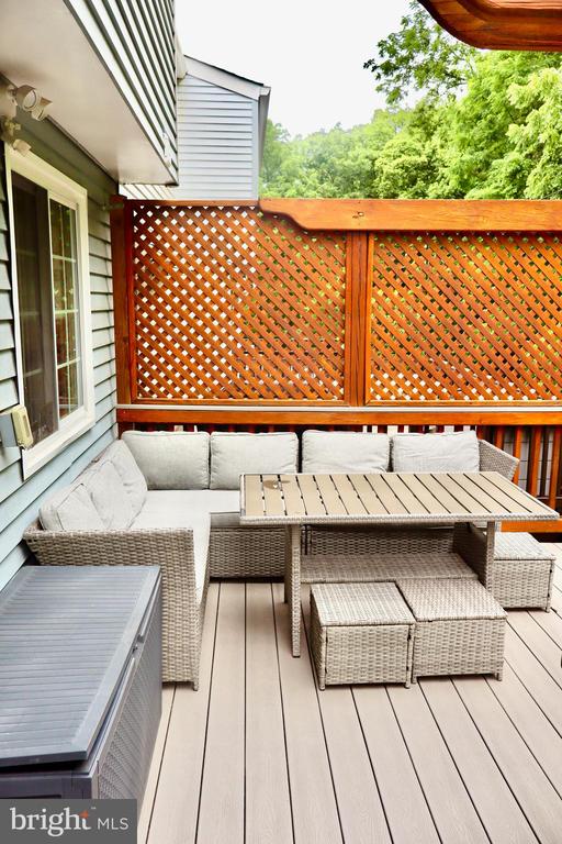 2115 PRESTON SQUARE COURT