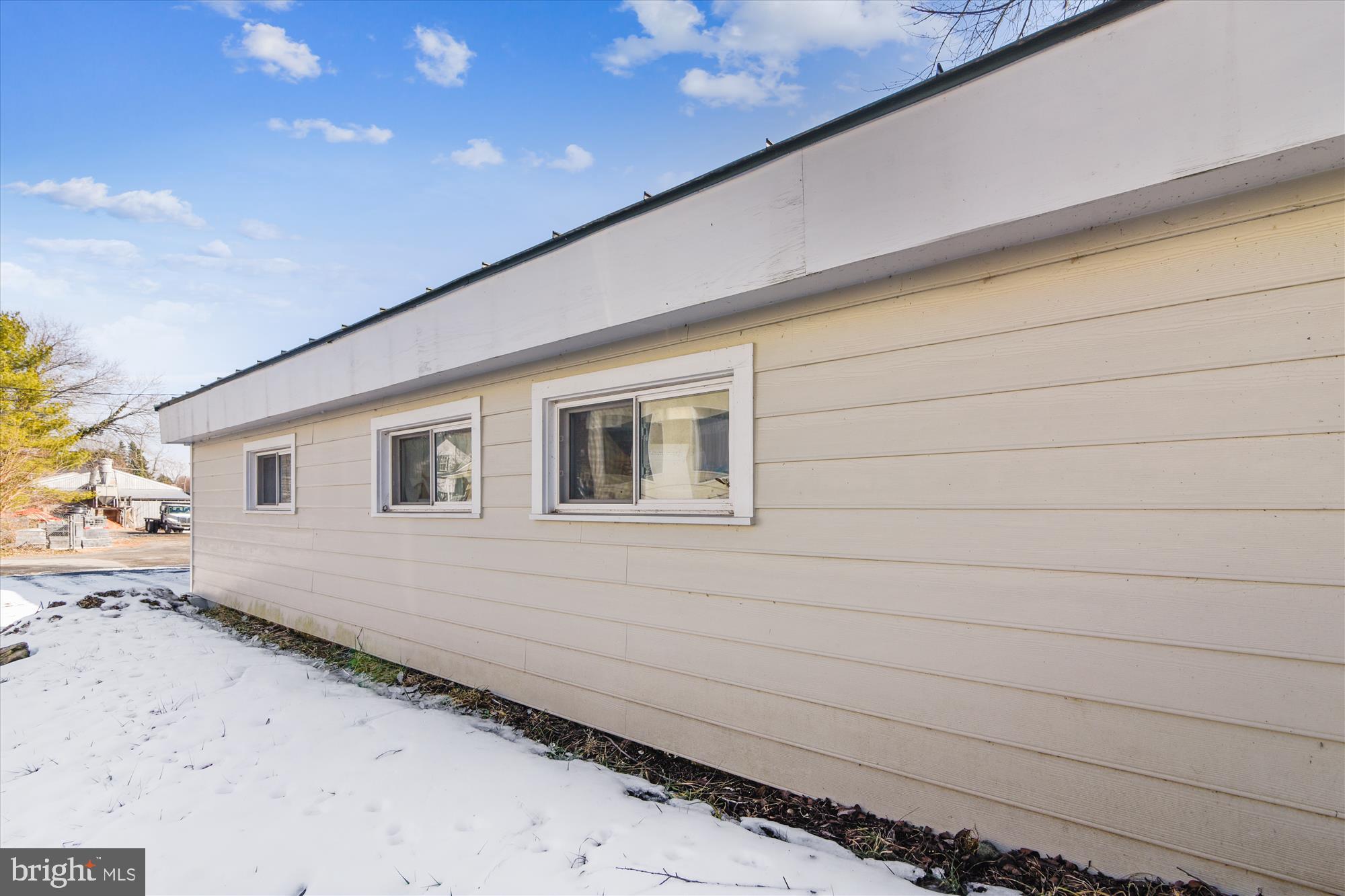 104 & 106 S PENDLETON STREET