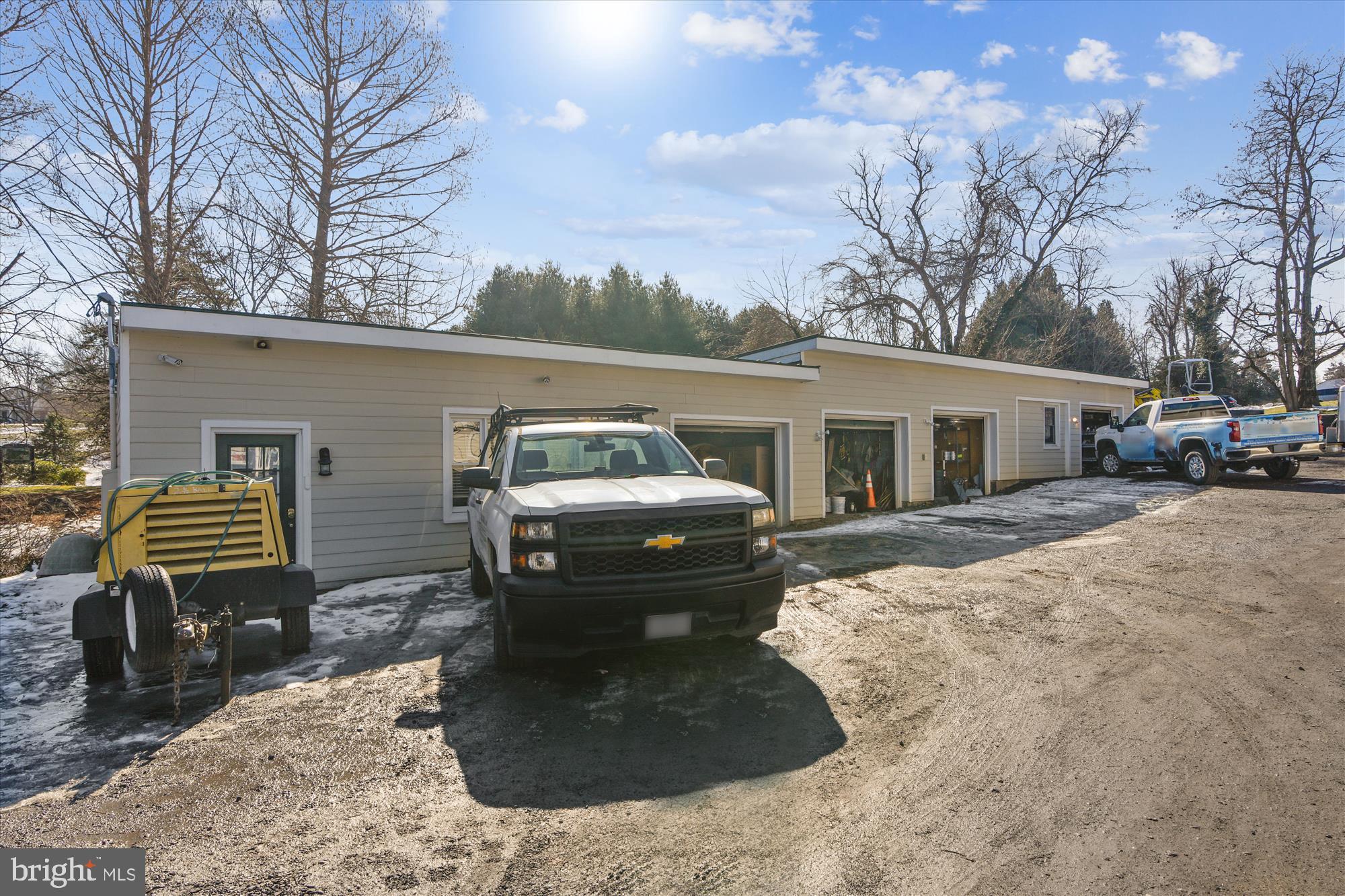 104 & 106 S PENDLETON STREET