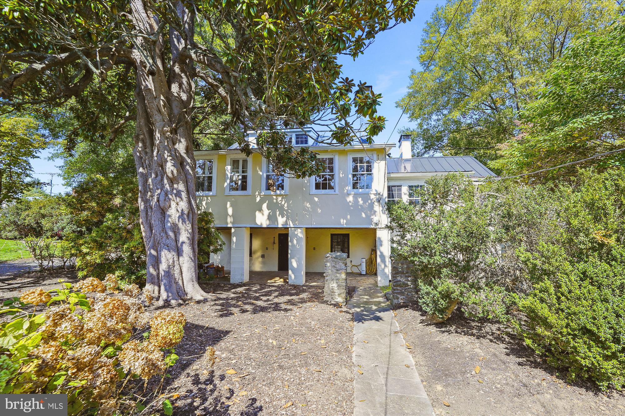 107 E WASHINGTON STREET