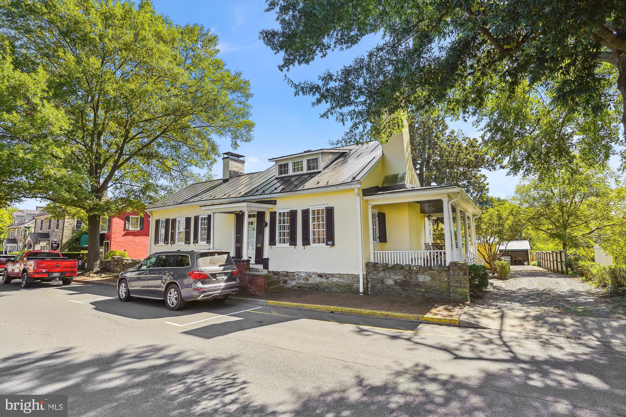 107 E WASHINGTON STREET
