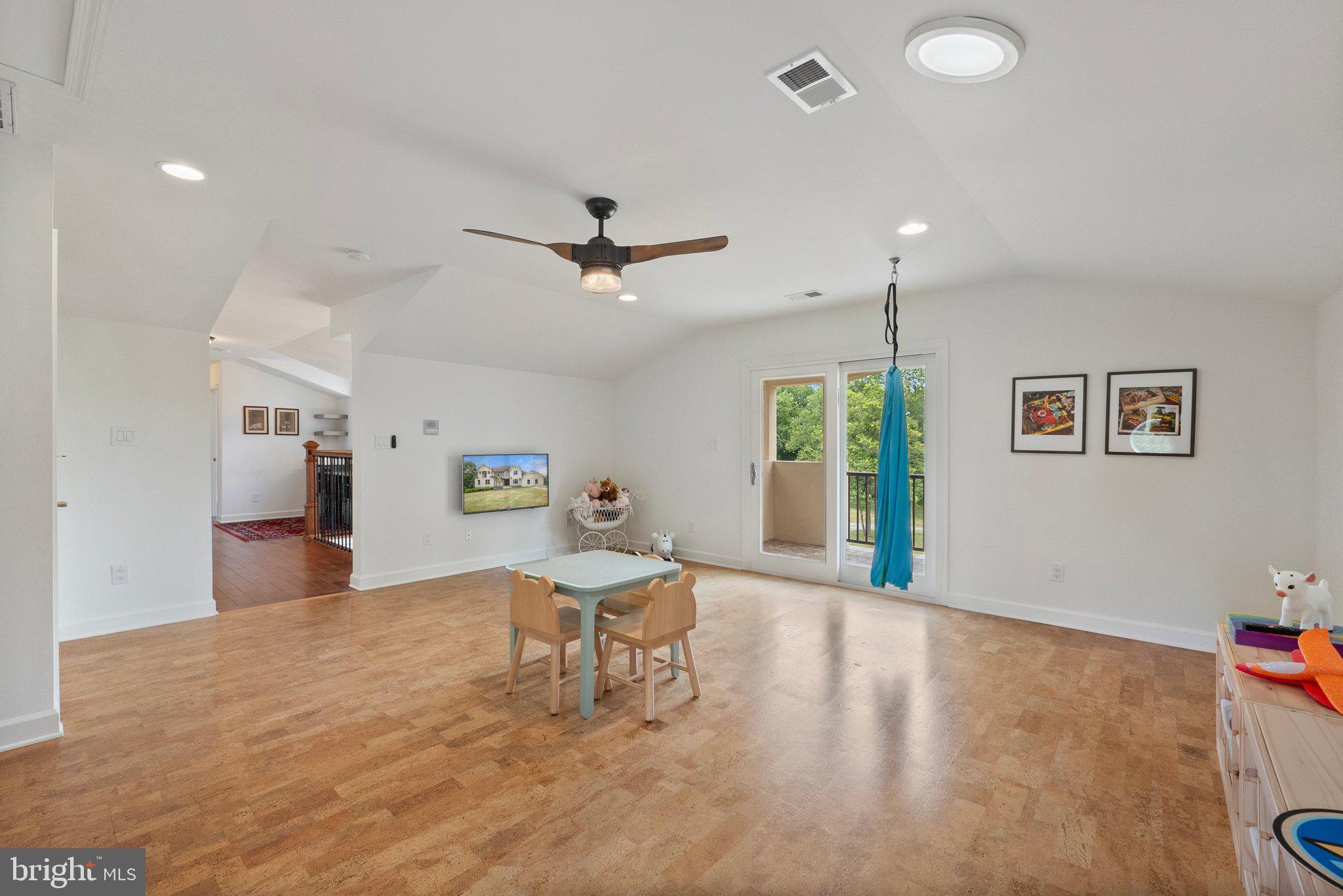 36715 SNICKERSVILLE TURNPIKE