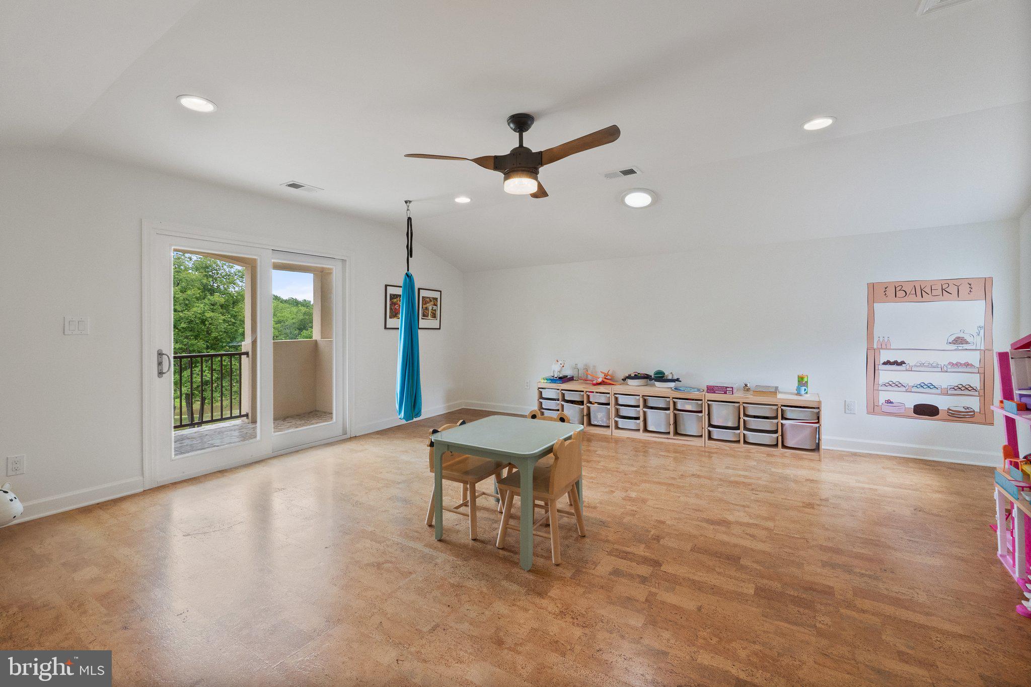 36715 SNICKERSVILLE TURNPIKE