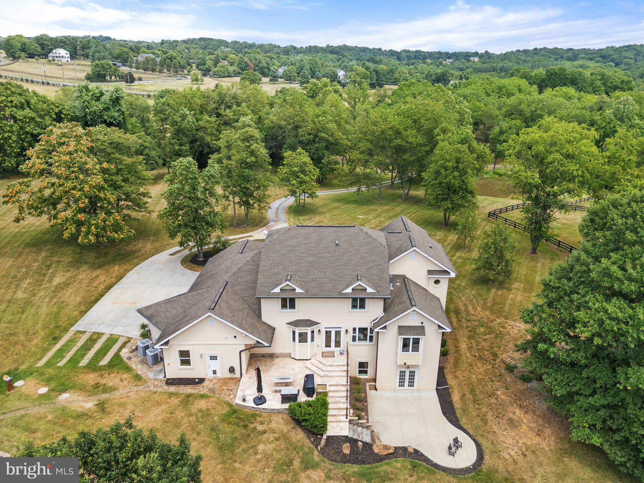 36715 SNICKERSVILLE TURNPIKE