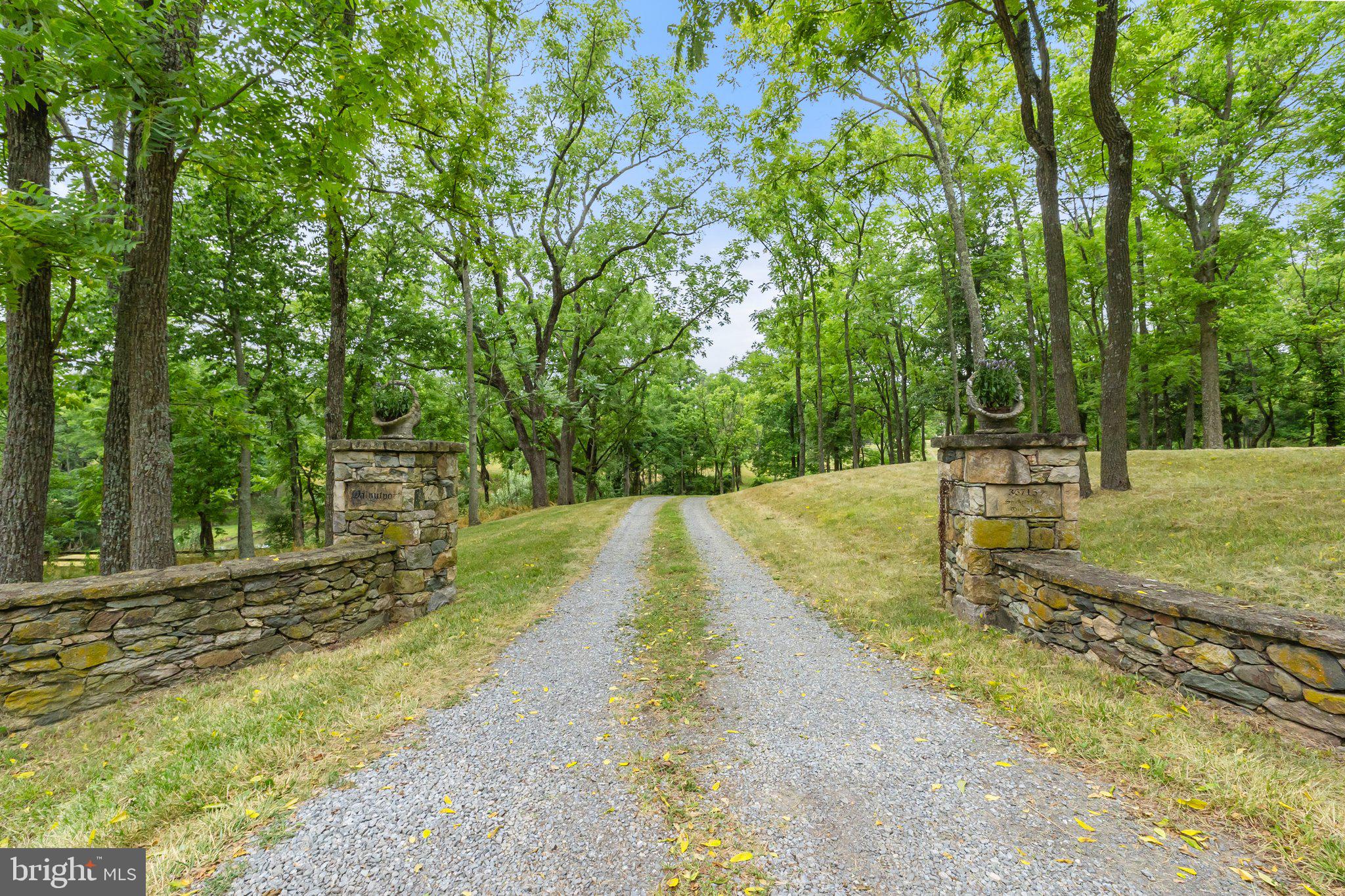 36715 SNICKERSVILLE TURNPIKE