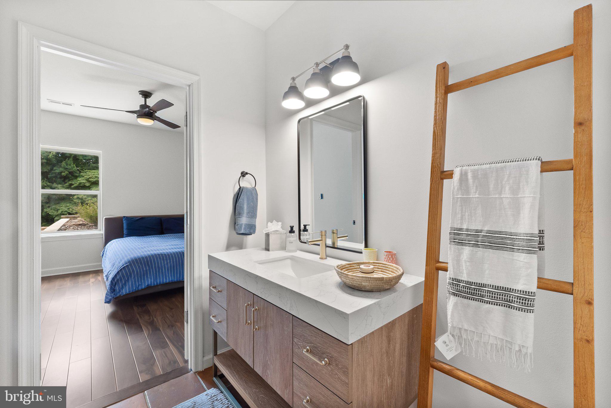 36715 SNICKERSVILLE TURNPIKE