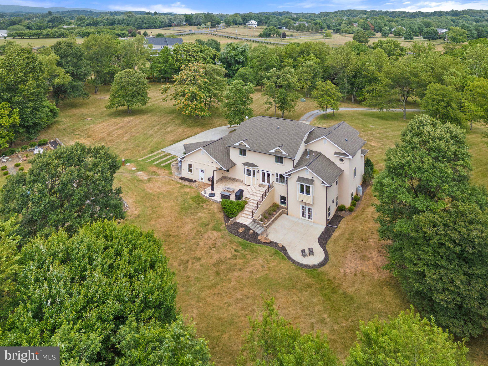 36715 SNICKERSVILLE TURNPIKE